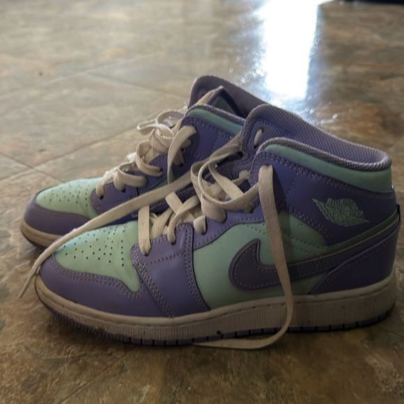 Nike Air Jordan Mid Purple Aqua